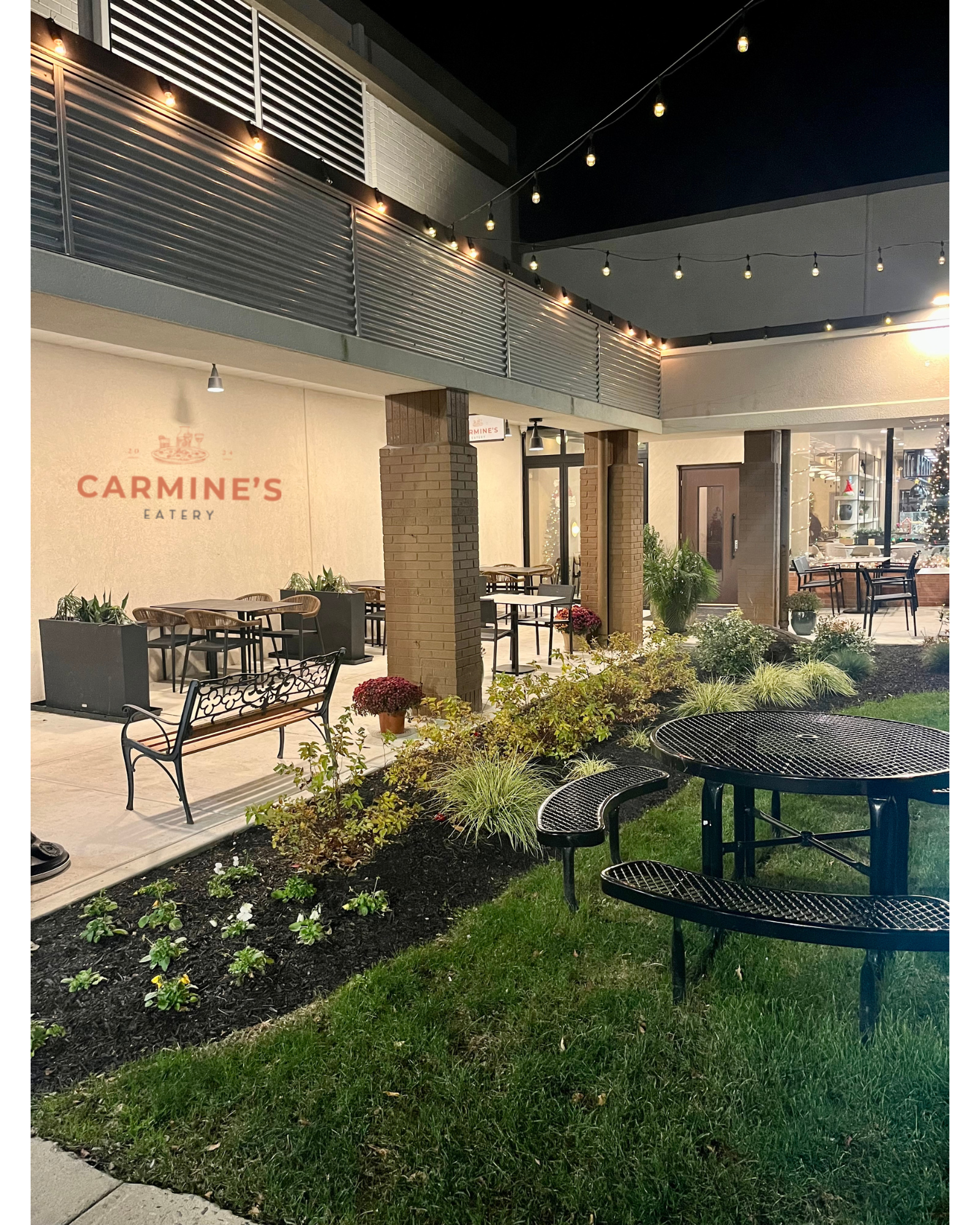 Carmine's Eatery