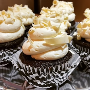 Kia’s Cakes and Cafe